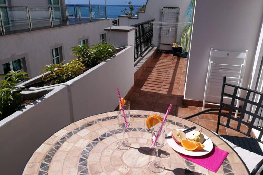 Schoene Wohnung Direkt Am Meer Mit Meerblick, Wlan Puerto De Mogan Dış mekan fotoğraf